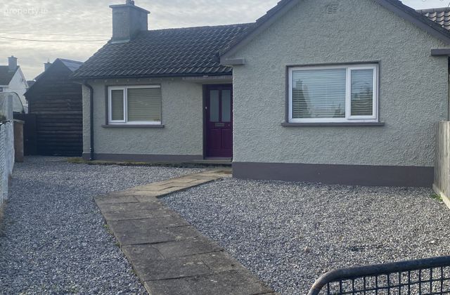26 P&aacute;irc Muire, Bagenalstown, Co. Carlow - Click to view photos
