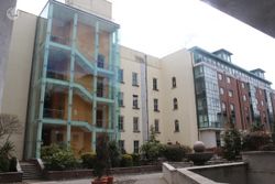 Apartment 101 Adelaide Square, Whitefriar street, Dublin 2 - Apartment to Rent