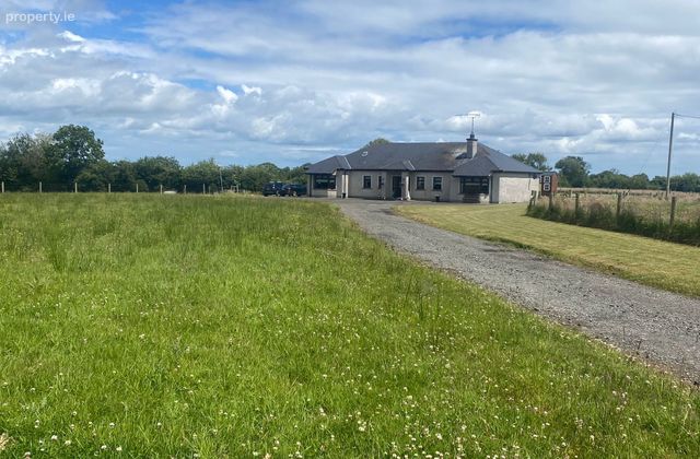 Towerview, Rathdaniel, Collon, Co. Louth - Click to view photos