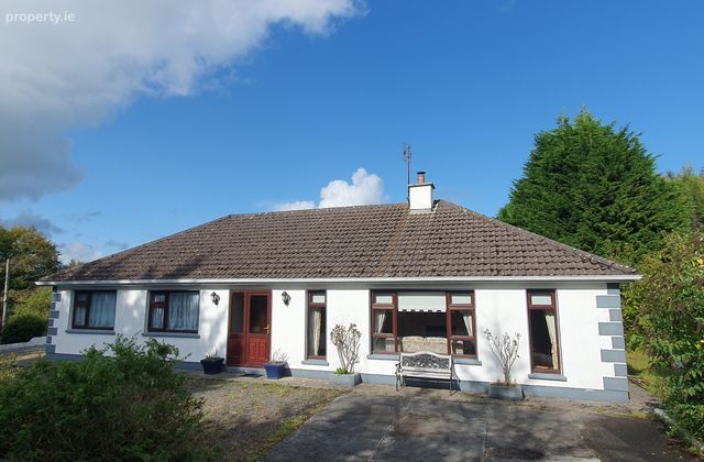Ballynastangford Lower, Claremorris, Co. Mayo - Click to view photos
