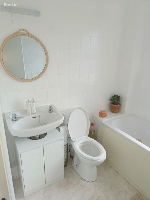 The Square, Annacotty, Co. Limerick Shared and House