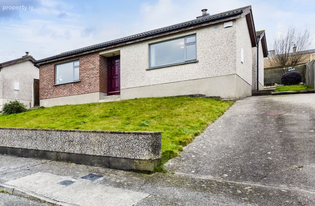 17 Glenbrook, Wexford Town, Co. Wexford - Click to view photos