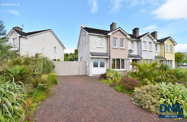 3 Deerpark, Manor West, Tralee, Co. Kerry - Click to view photos