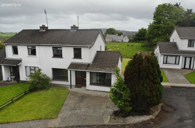 4 Cloncha Avenue, Carndonagh, Co. Donegal - Click to view photos