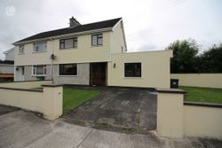 22 The Oval, Gouldavoher, Dooradoyle, Co. Limerick - Semi-detached house