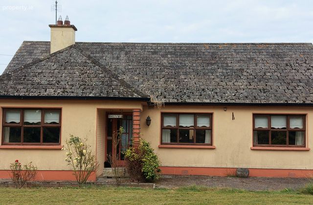 Clonkelly, Birr, Co. Offaly - Click to view photos