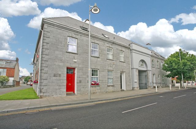 28 Castle Court, Clancy, Strand, Co. Limerick - Click to view photos