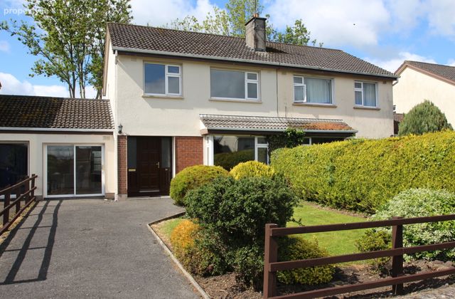 26 The Vale, Hophill, Tullamore, Co. Offaly - Click to view photos