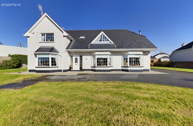 22 Hyde Court, Golf Links Road, Roscommon Town, Co. Roscommon - Click to view photos