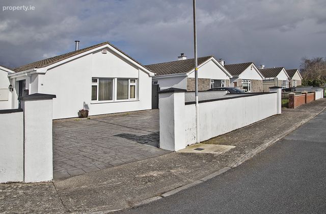 14 Silversprings, Dungarvan, Co. Waterford - Click to view photos