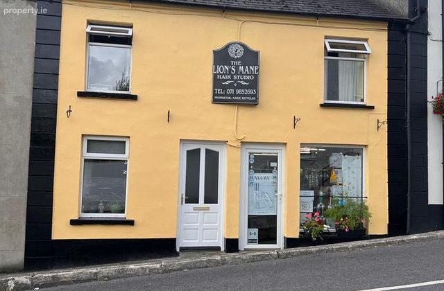 The Lions Mane, 22 Upper Main Street, Ballyshannon, Co. Donegal - Click to view photos