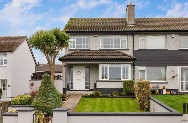 44 Seaview Heights, Rathnew, Co. Wicklow - Click to view photos