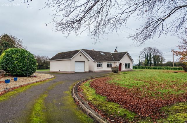 Clonkeen, Carbury, Co. Kildare - Click to view photos