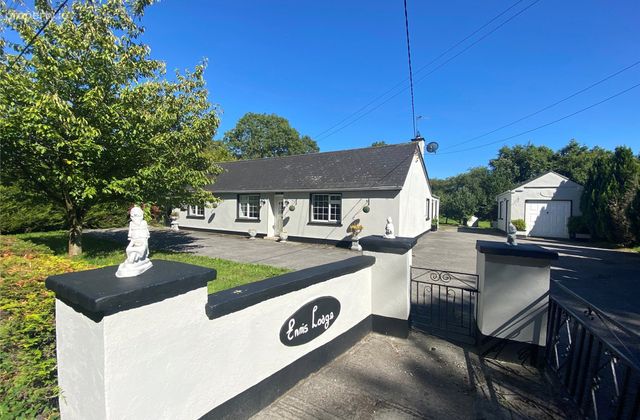 Ennis Lodge, Oldcourt, Edenderry, Carbury, Co. Offaly - Click to view photos