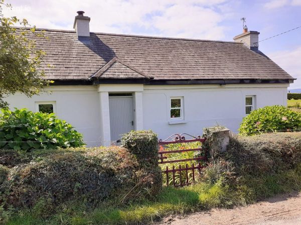 Lackaroe Cottage, Portroe, Nenagh, Co. Tipperary, Killaloe, Co. Clare