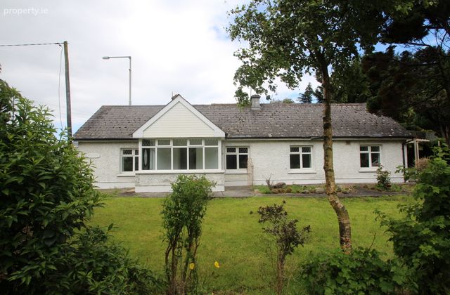 'chez Nous', Sragh Road, Tullamore, Co. Offaly - Click to view photos