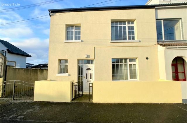 Hillcrest, Sun Street, Tuam, Co. Galway - Click to view photos