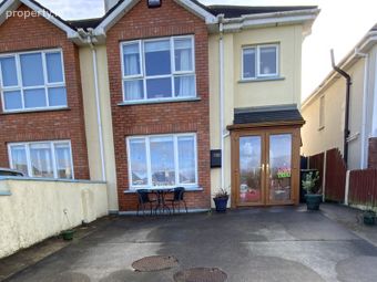 32 The Crescent, Meadowvale, Arklow, Co. Wicklow